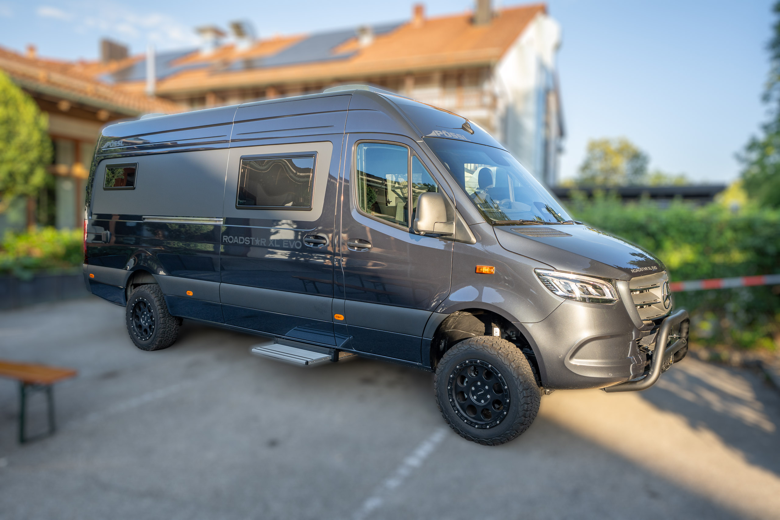Roadstar XL Evo mit Rammschutzbügel und Delta 4x4 Felgen mit AT-Bereifung